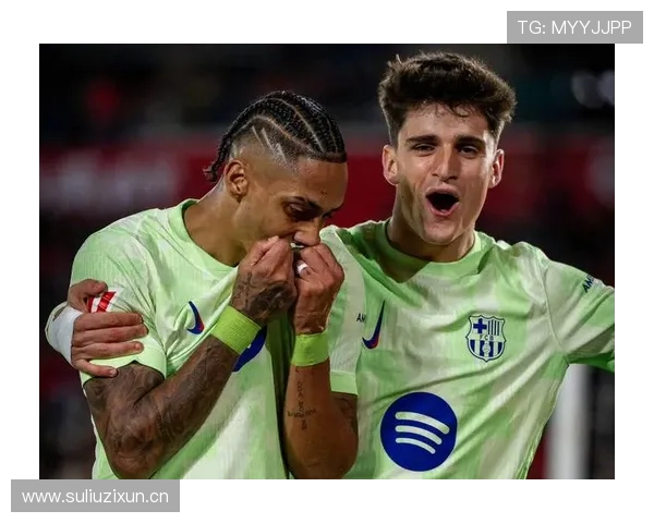 拉菲尼亚：单赛季进球助攻双上双的代表表现